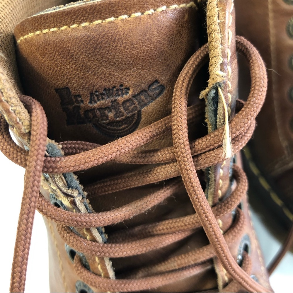 Dr. Martens Vintage Yolanda Leather Lace-Up Ankle Boots - Picture 9 of 14